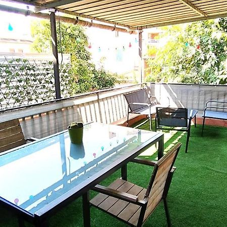 Apartamento Entero Con Terraza En El Centro De Rubi Luaran gambar