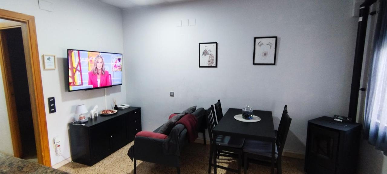 Apartamento Entero Con Terraza En El Centro De Rubi Luaran gambar